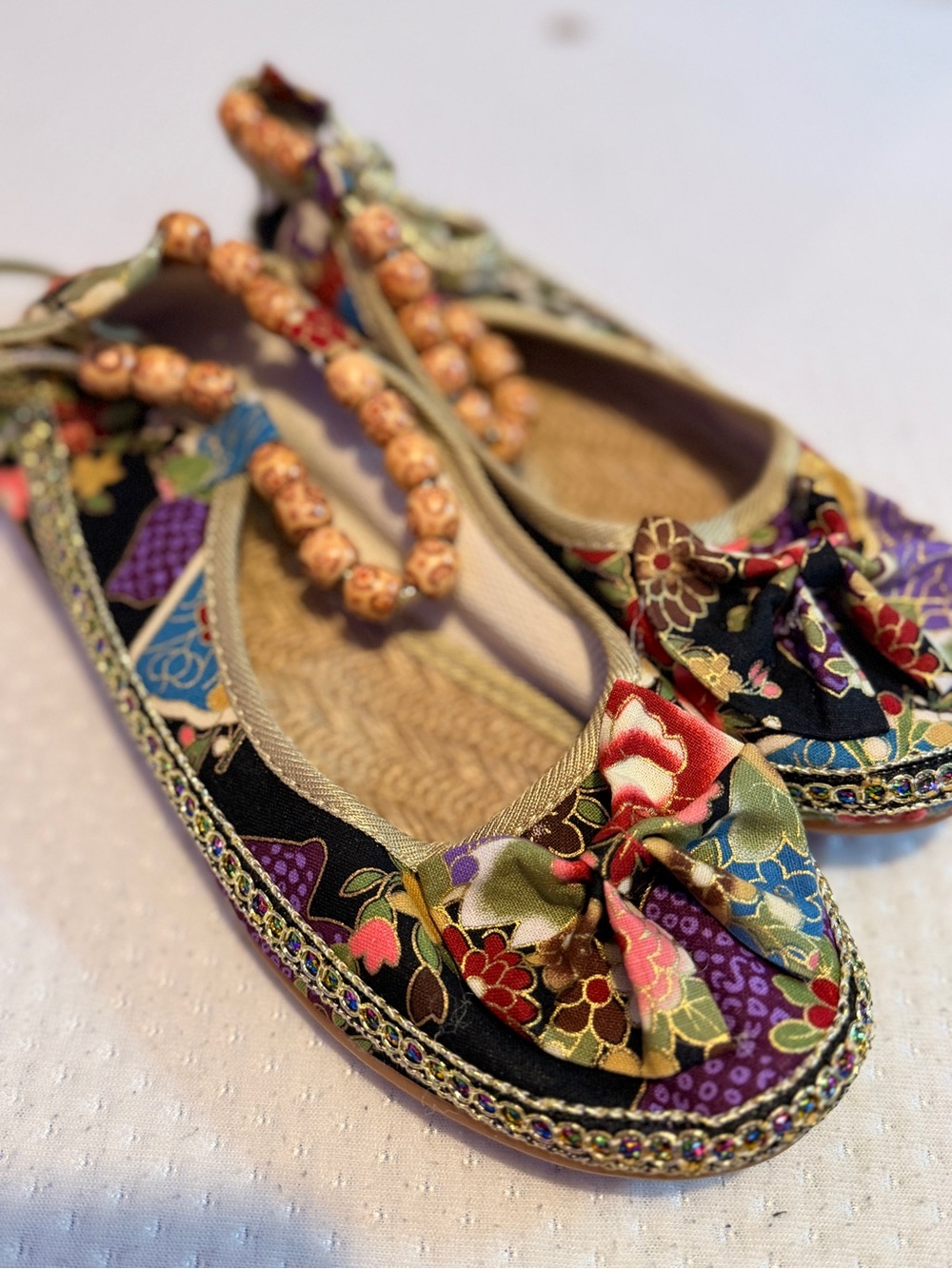 Floral Bow Embellished Women's Flats - Black Multi
